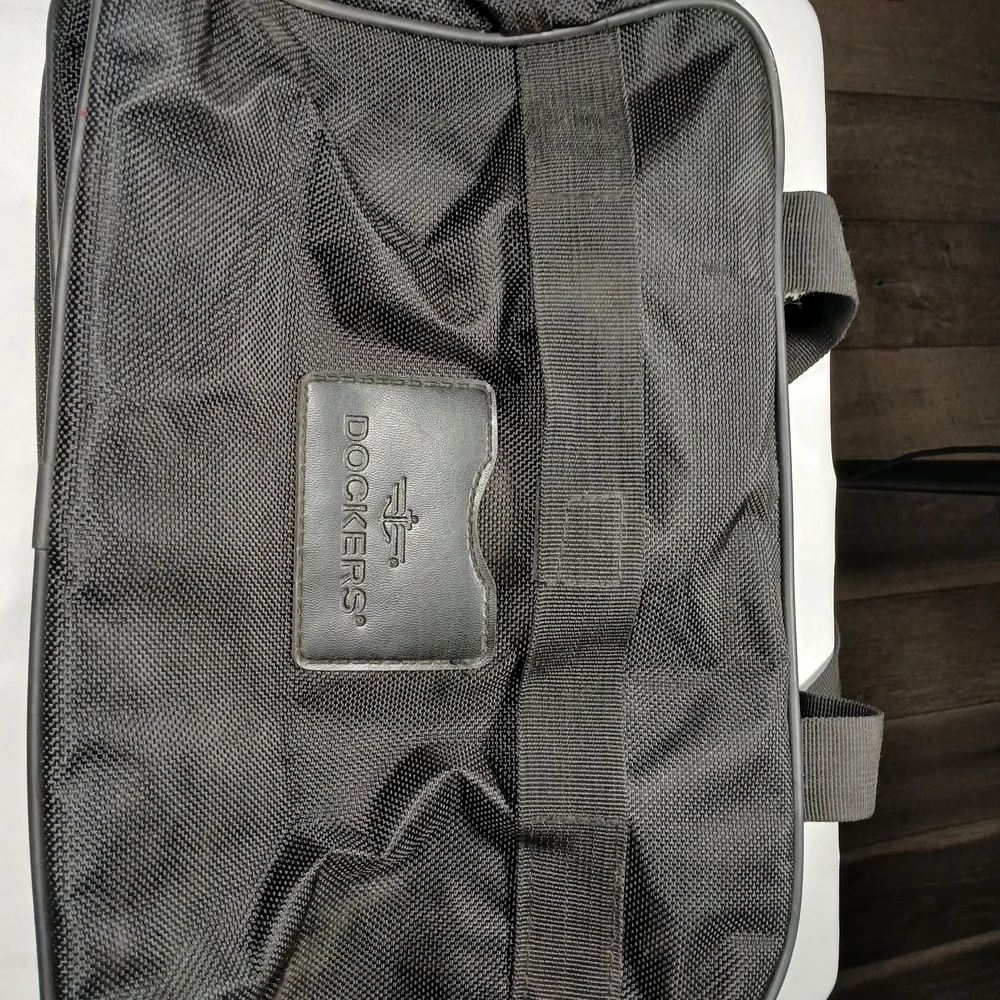 Dockers Black Men’s Laptop Messenger Bag with Shoulder Pad